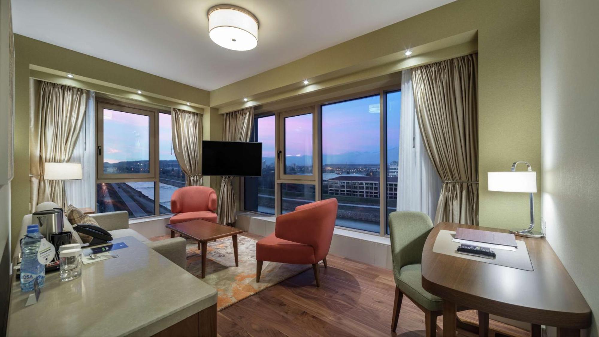 Hotel Doubletree By Hilton Skopje Extérieur photo