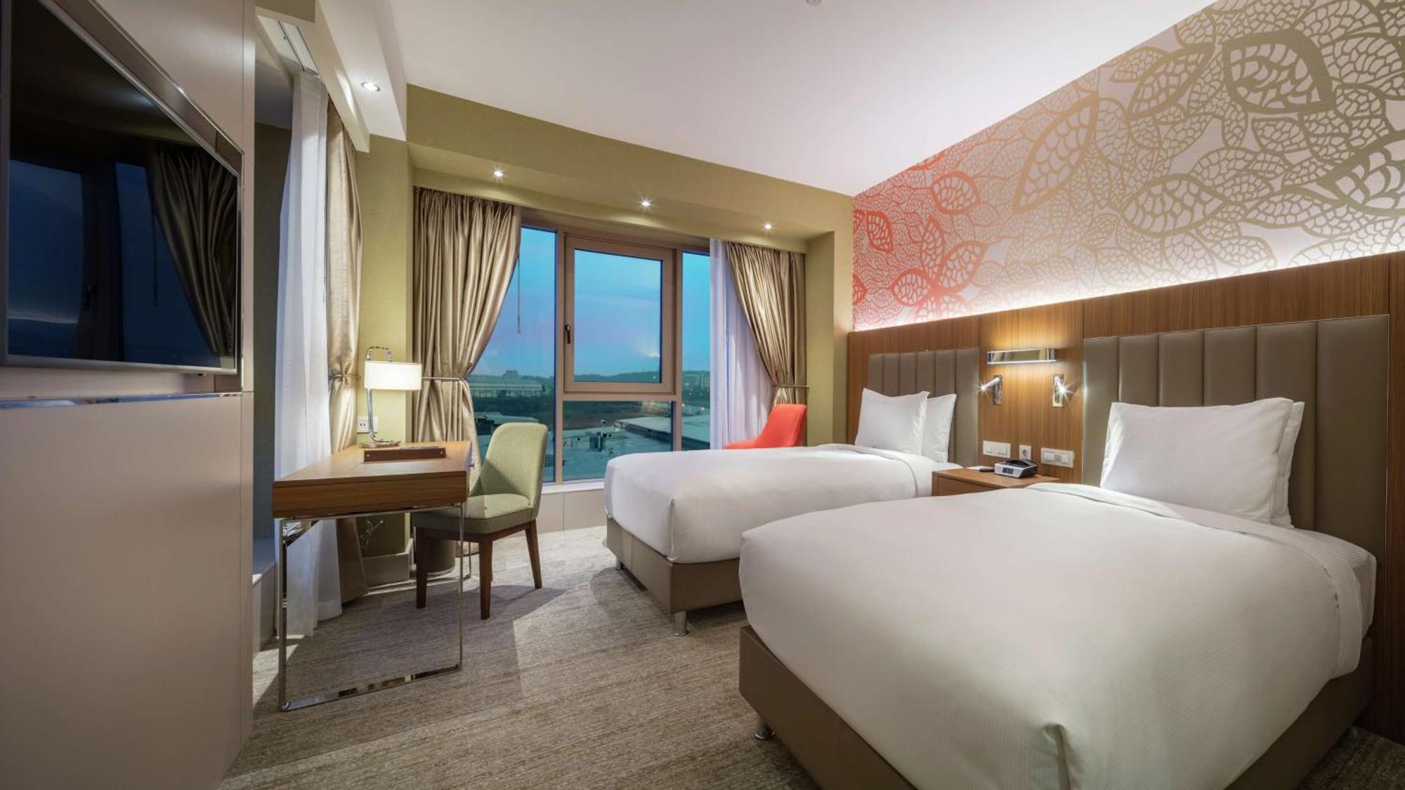 Hotel Doubletree By Hilton Skopje Extérieur photo