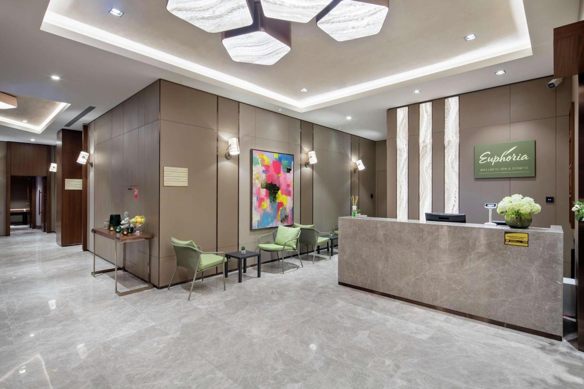 Hotel Doubletree By Hilton Skopje Extérieur photo Reception